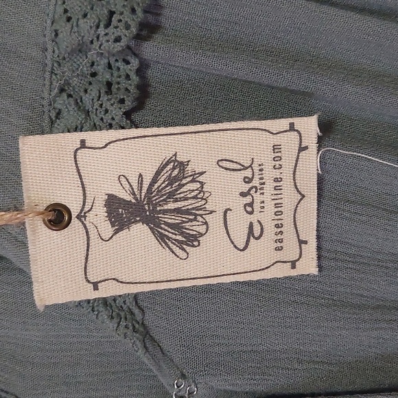 New Womans Boho Ruffle Romper Size Large - Picture 2 of 12